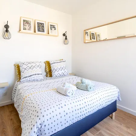 Le Confort Familial: Central City Haven * Blaye